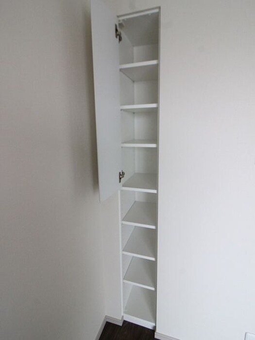 コンフォリア新中野の物件内観写真