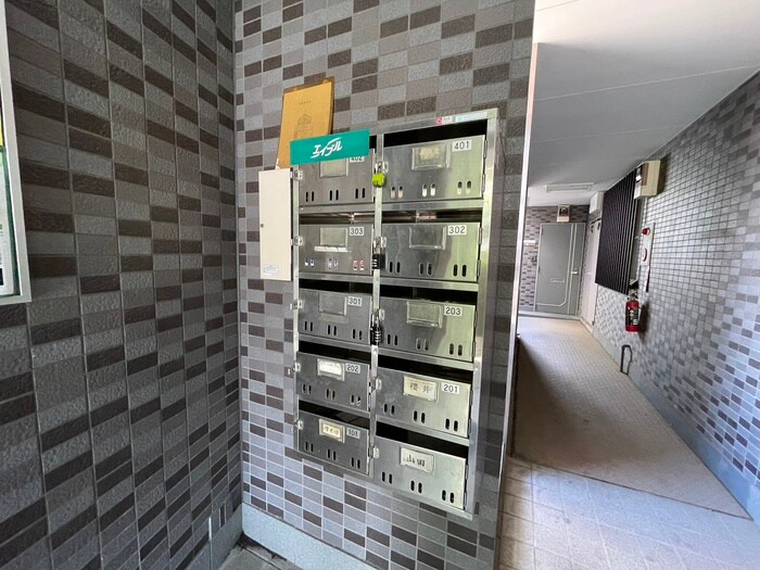 フォレスト春日の物件外観写真