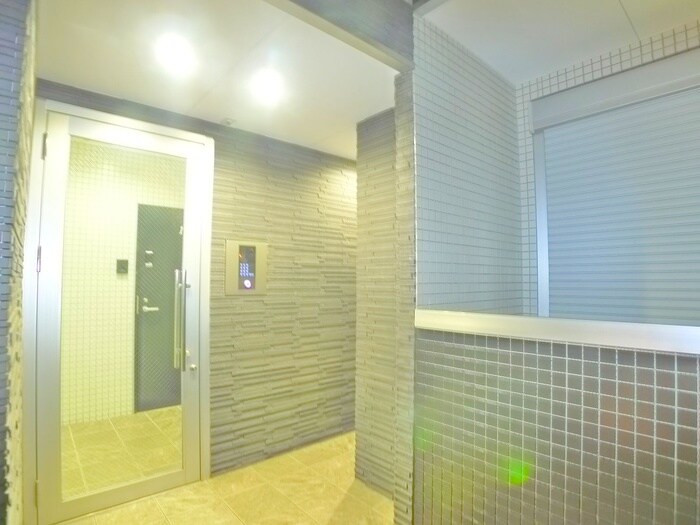 b`CASA Higashiayaseの物件外観写真