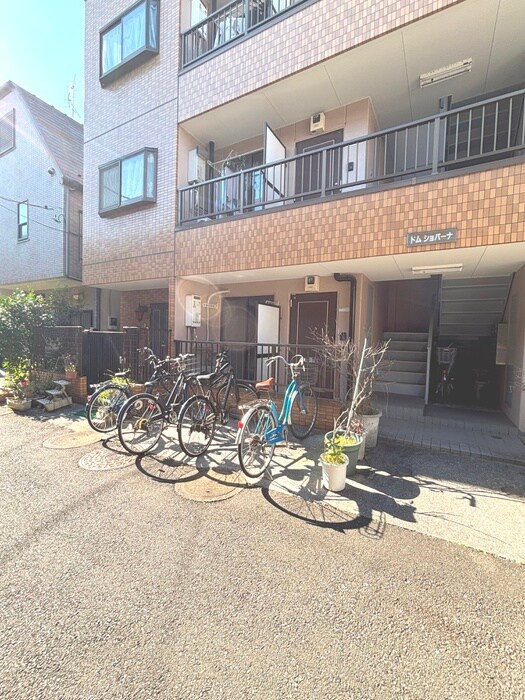 ドムショパ－ナ中山の物件外観写真