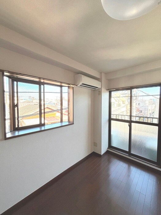 ドムショパ－ナ中山の物件内観写真