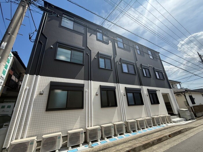 Ｃａｓａ　Ｂｅｌｌａ 南林間の物件外観写真