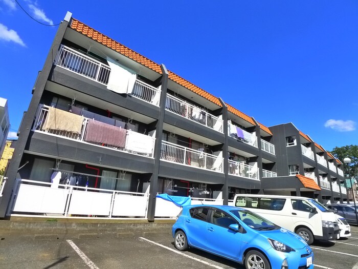 石川マンションの物件外観写真