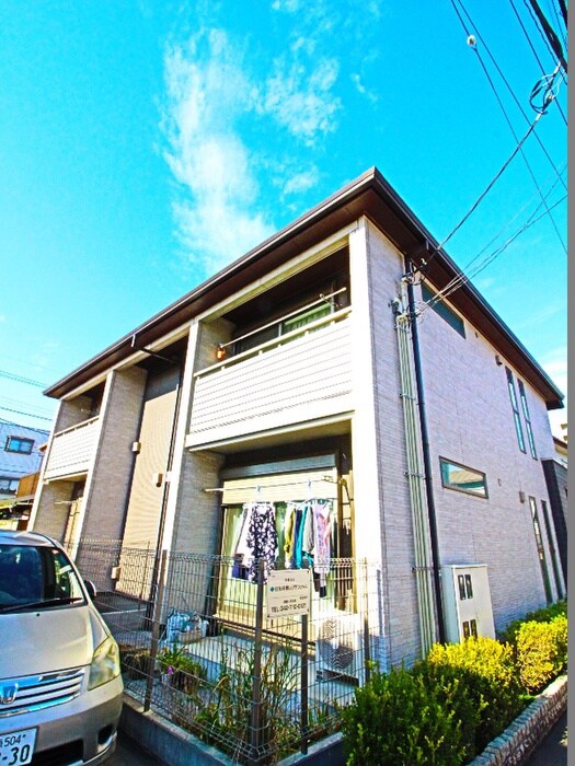 グリュースの物件外観写真