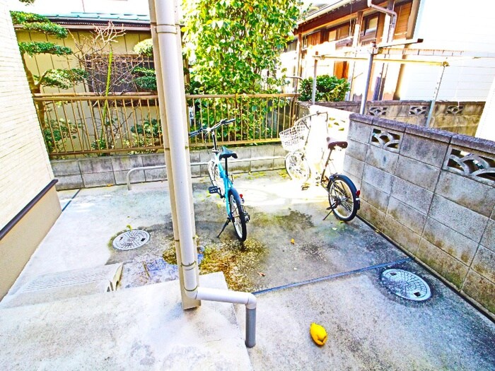 グリュースの物件外観写真