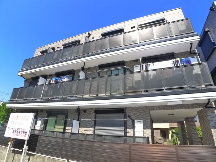 リヴェールアッシュの物件外観写真