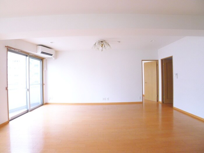 ｱｰｸ松戸本町の物件内観写真