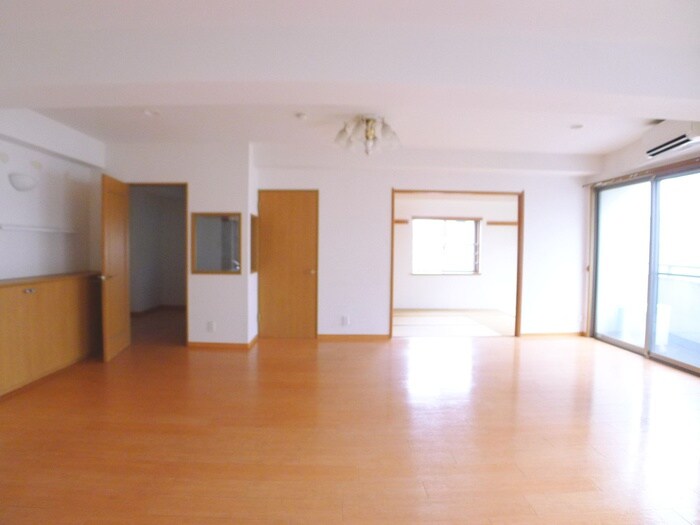 ｱｰｸ松戸本町の物件内観写真