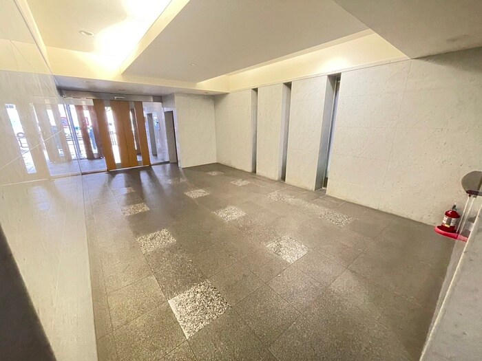 アイエスト芝公園の物件外観写真