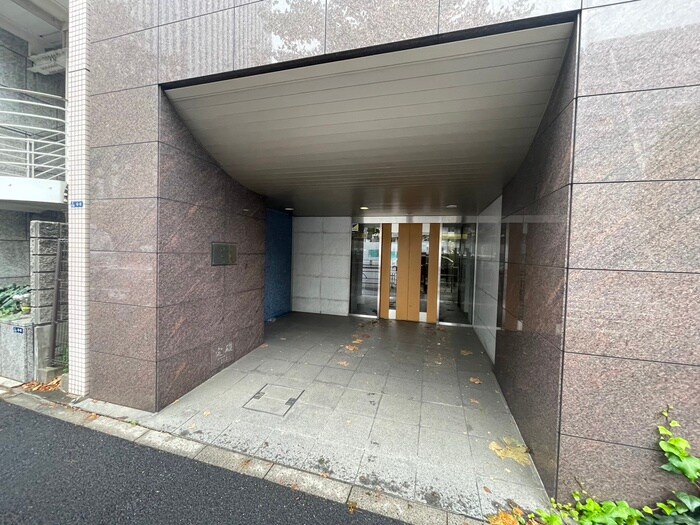 アイエスト芝公園の物件外観写真