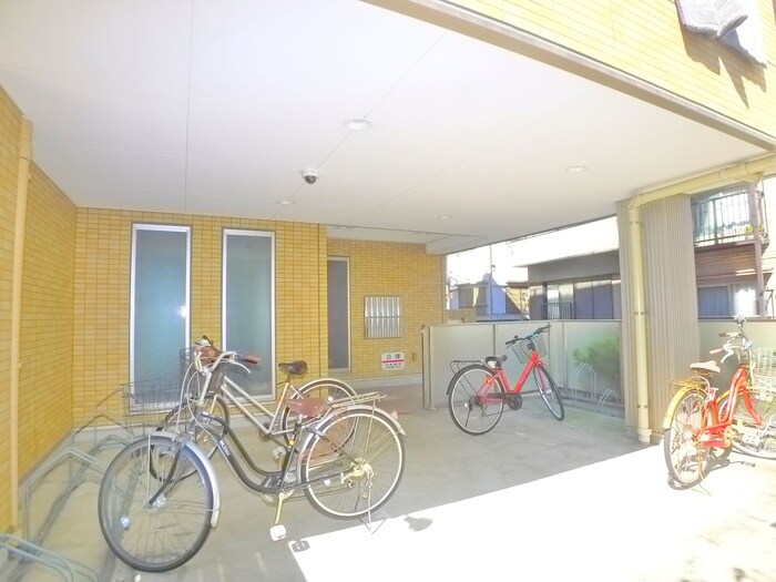 リコルドアヤセの物件外観写真