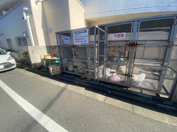 ジュネス桜ヶ丘の物件外観写真