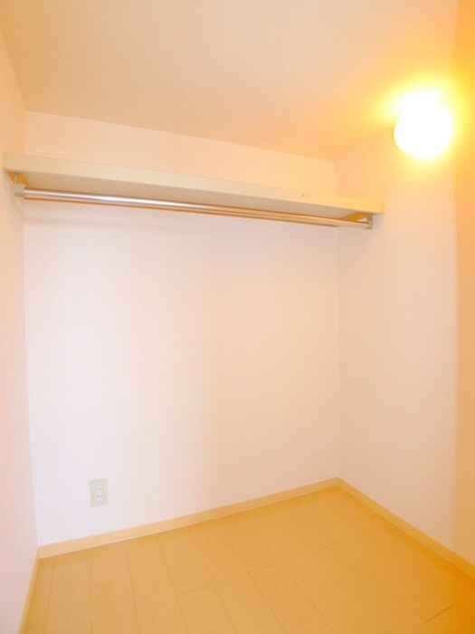 ロイヤルコ－トの物件内観写真