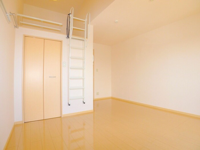 ロイヤルコ－トの物件内観写真