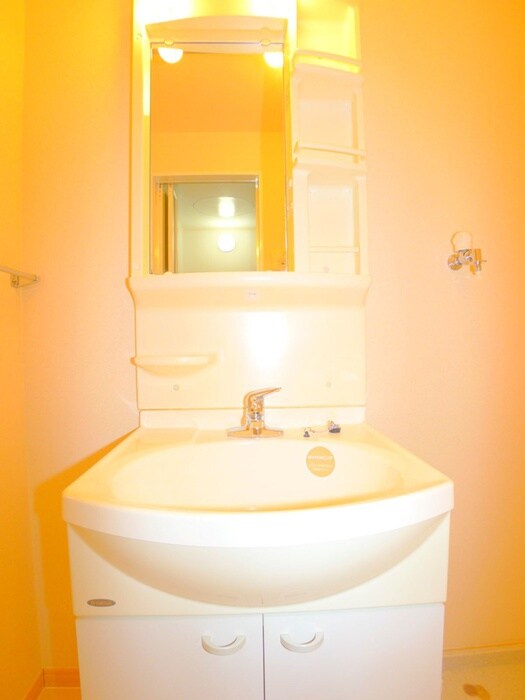 ロイヤルコ－トの物件内観写真