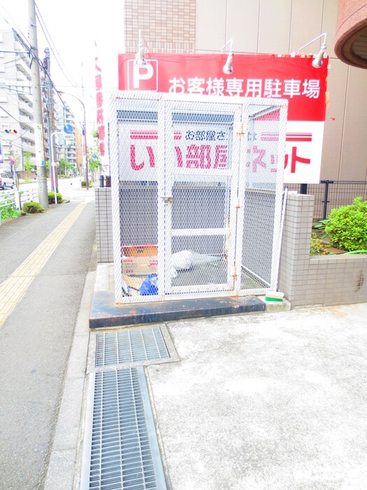 シャン・ド・フル－ルの物件外観写真