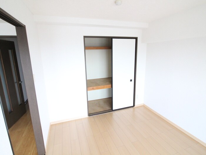 シャン・ド・フル－ルの物件内観写真