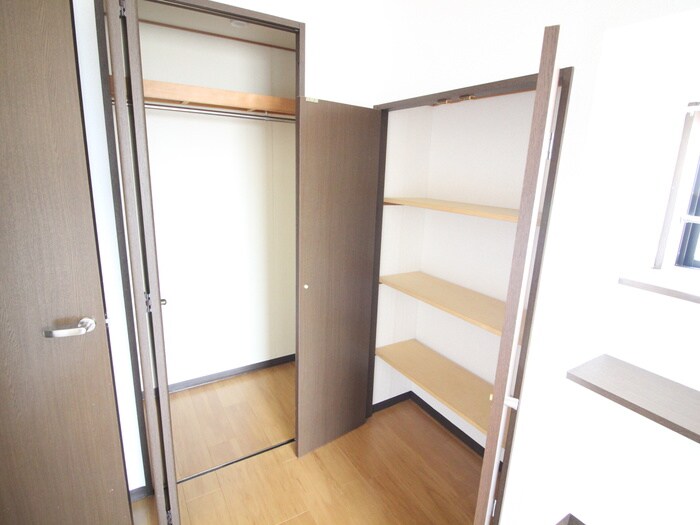 シャン・ド・フル－ルの物件内観写真