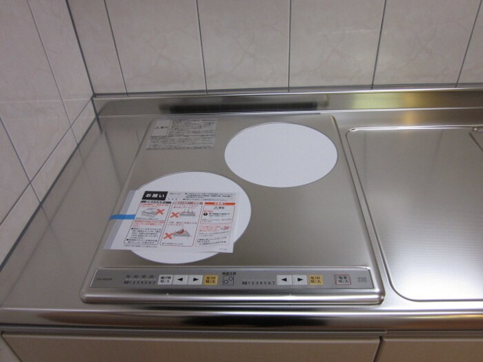 ワイズ　パラシオンの物件内観写真