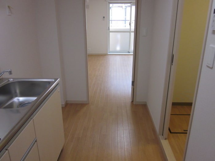 ワイズ　パラシオンの物件内観写真