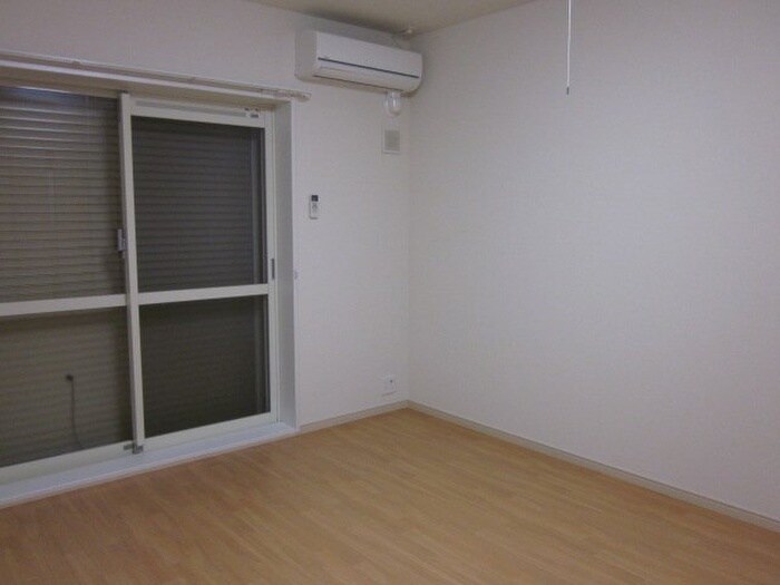 ワイズ　パラシオンの物件内観写真