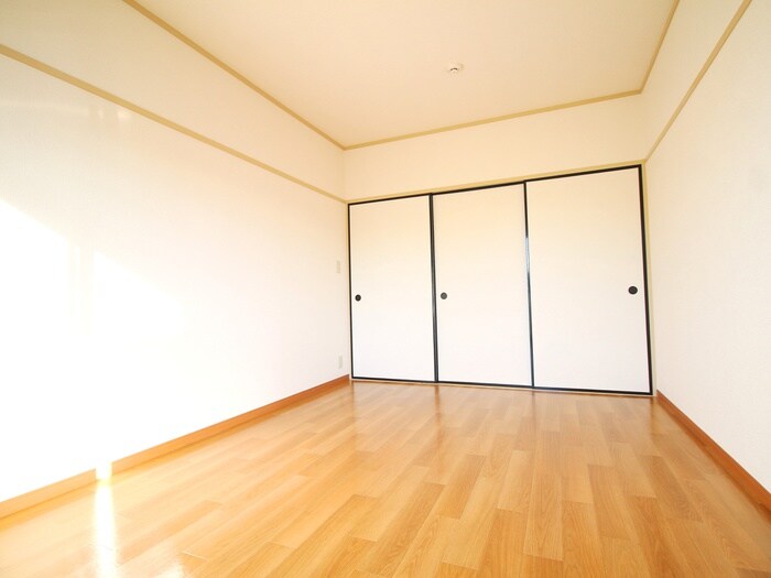 ハイツ鶴ヶ舞の物件内観写真