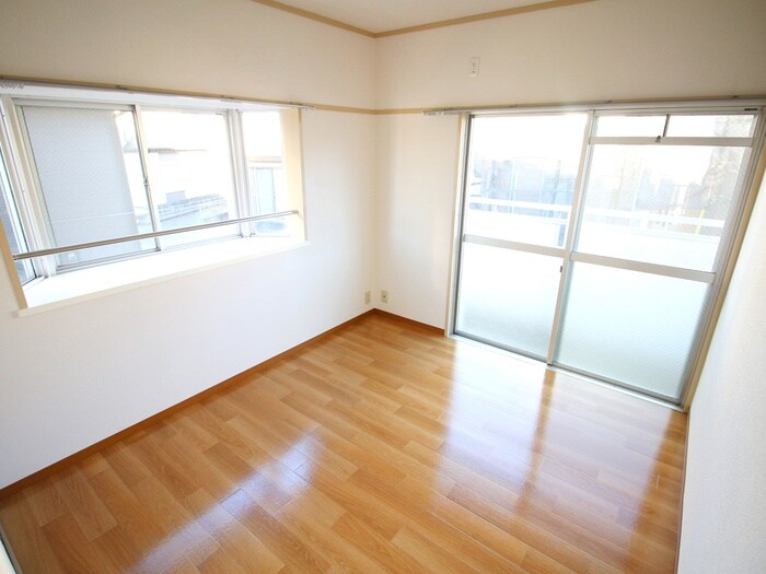 ハイツ鶴ヶ舞の物件内観写真