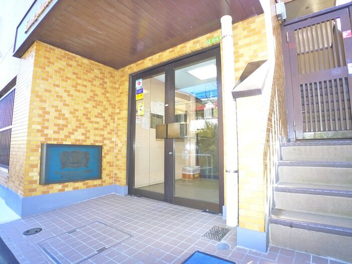 ﾗｲｵﾝｽﾞﾏﾝｼｮﾝ五反野第六(703)の物件外観写真