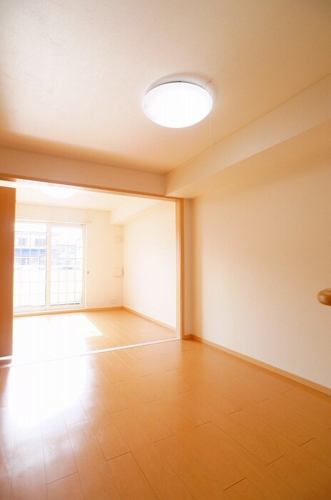 アパ－トメントノイの物件内観写真