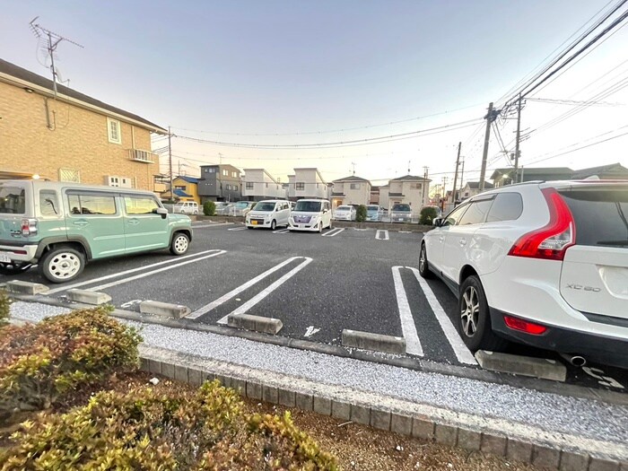 アパ－トメントノイの物件外観写真