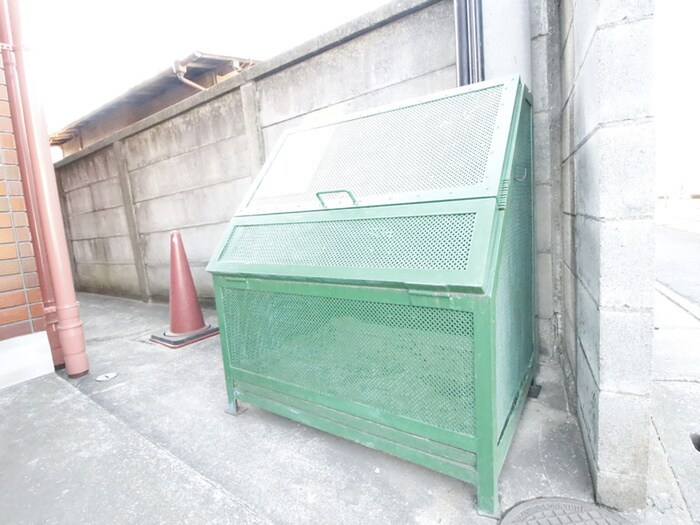 渡辺ビルの物件外観写真