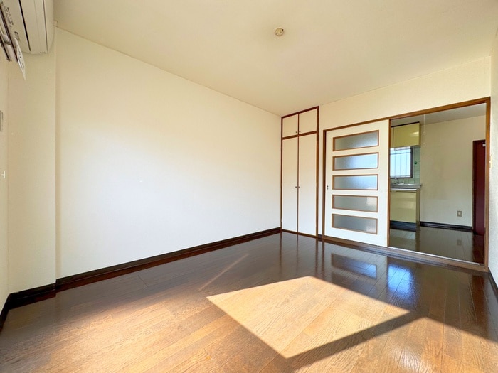 プティシャトレＪＩＳの物件内観写真