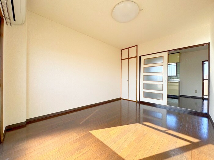 プティシャトレＪＩＳの物件内観写真