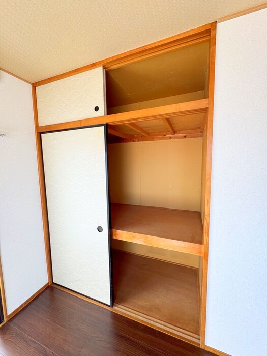 プティシャトレＪＩＳの物件内観写真