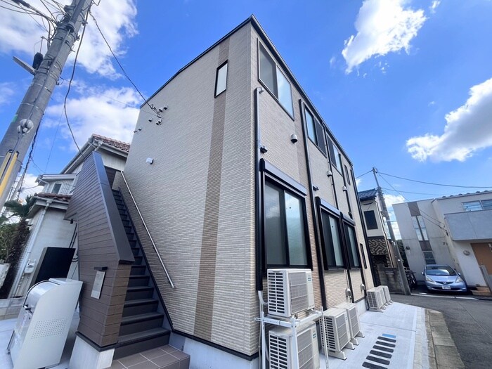 ＳＴＥＬＬＡ＋の物件外観写真