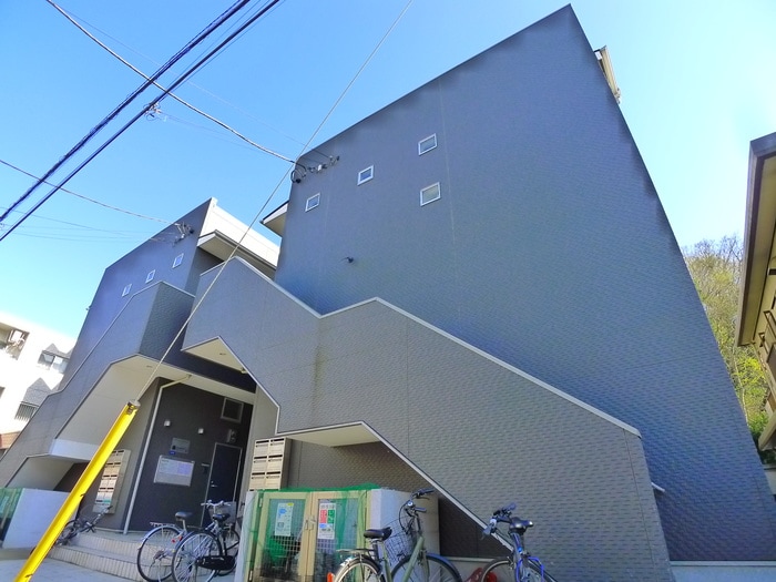 レフィナ－ドカメオカの物件外観写真