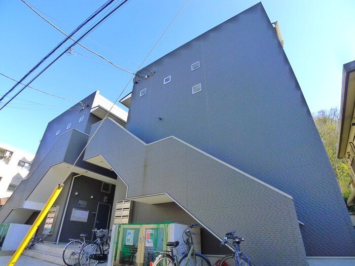 レフィナ－ドカメオカの物件外観写真