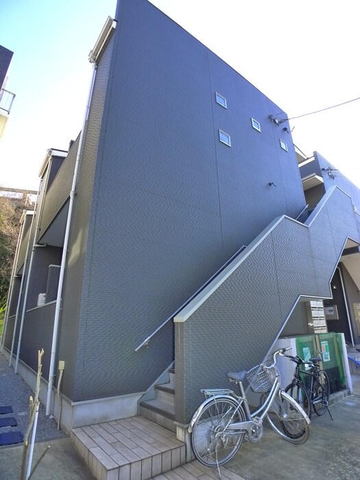 レフィナ－ドカメオカの物件外観写真