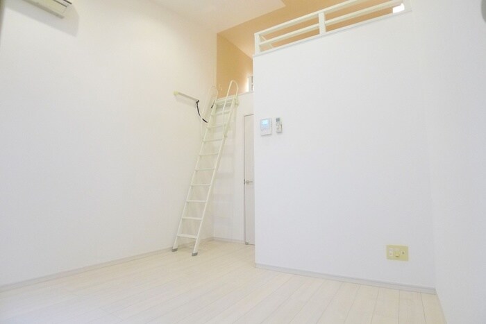 レフィナ－ドカメオカの物件内観写真