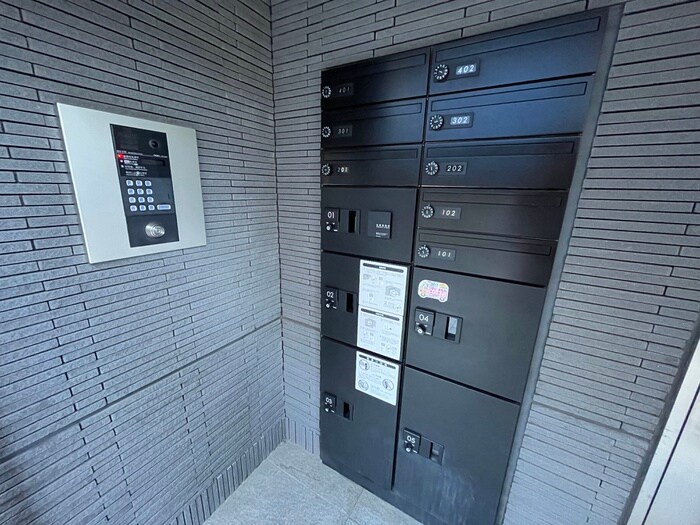 ｴﾌ･ﾊﾟｰｸﾚｼﾞﾃﾞﾝｽ横浜反町1216の物件外観写真