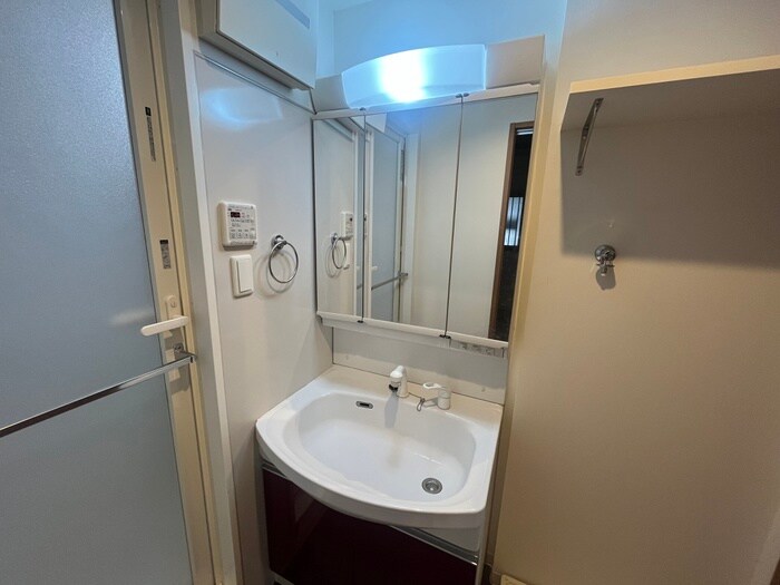 ｴﾌ･ﾊﾟｰｸﾚｼﾞﾃﾞﾝｽ横浜反町1216の物件内観写真