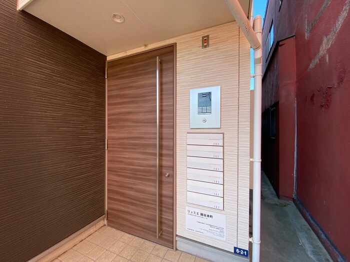 リュミエ越谷本町の物件外観写真