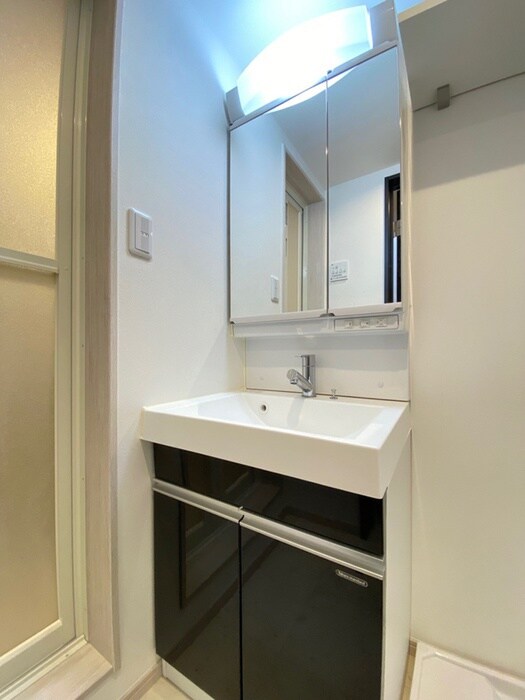 リュミエ越谷本町の物件内観写真