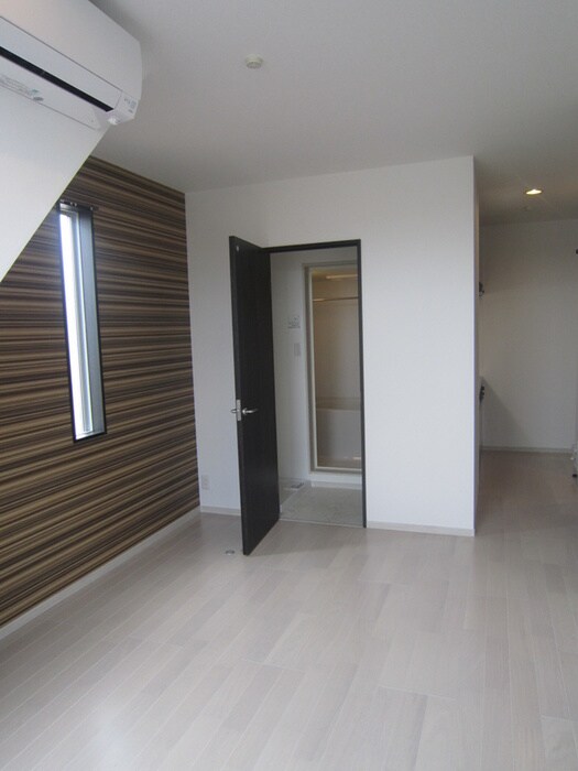 リュミエ越谷本町の物件内観写真