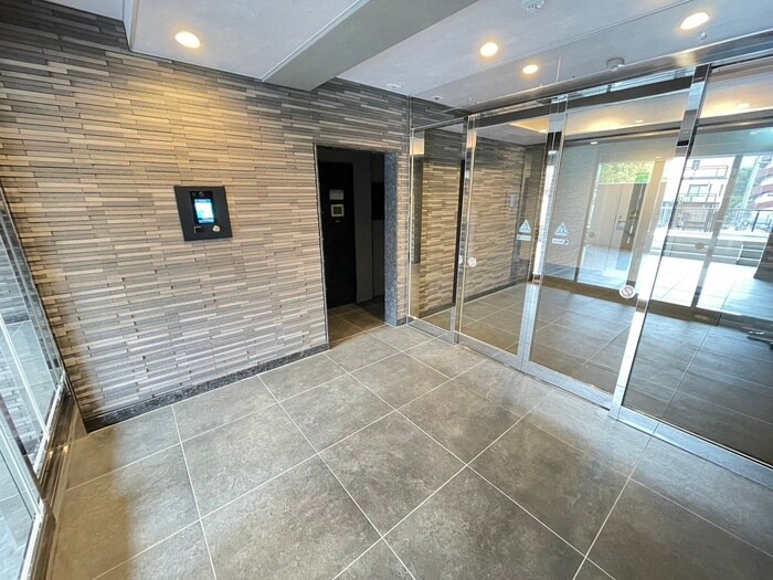 ジニア新宿中落合の物件外観写真