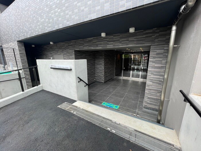 ジニア新宿中落合の物件外観写真