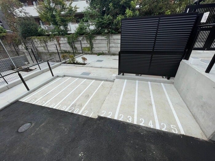 ジニア新宿中落合の物件外観写真