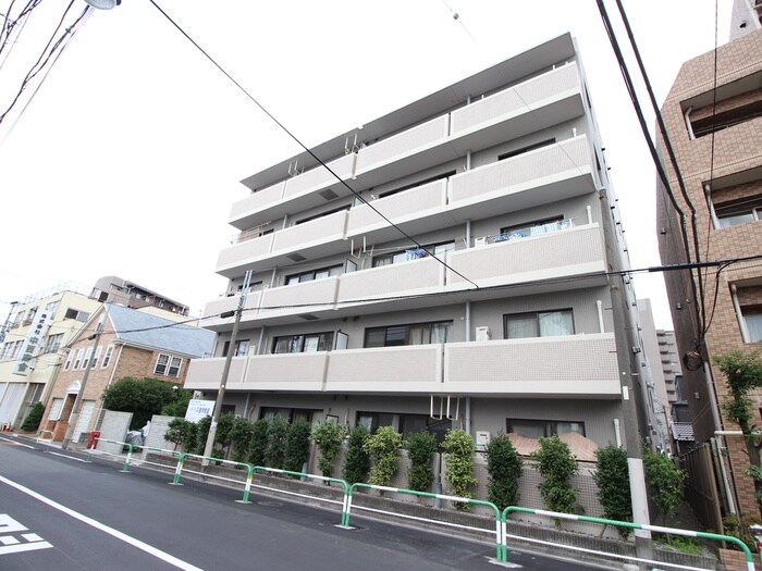 サン・ファミーユの物件外観写真