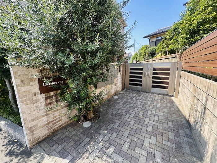 La felice vitaの物件外観写真