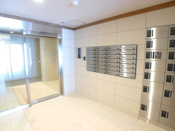 トレ・アルコバレーノ中央の物件外観写真